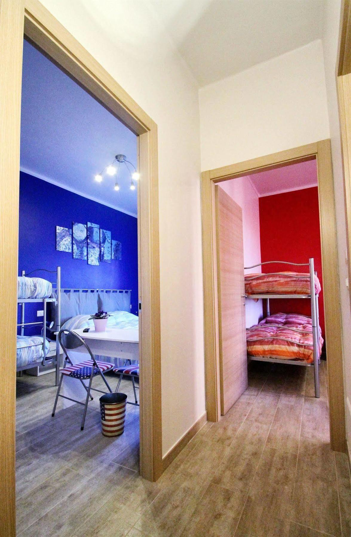 B&B Il Rosso E Il Blu Cuneo Exterior foto