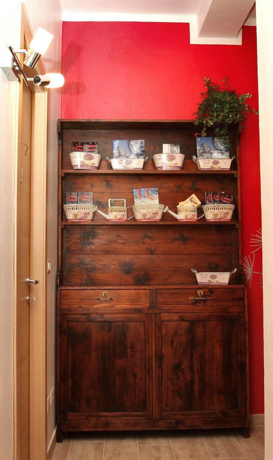 B&B Il Rosso E Il Blu Cuneo Exterior foto